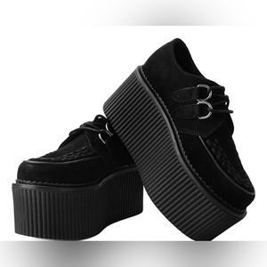TUK size 10 black suede classic stratocreeper. Brand new, still in box.